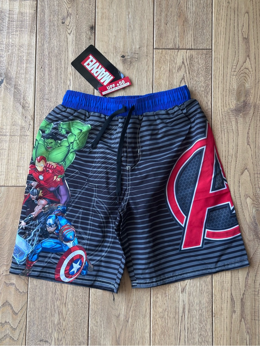 NEW Marvel Avengers Swim Trunks size 7 - Picture 2 of 9
